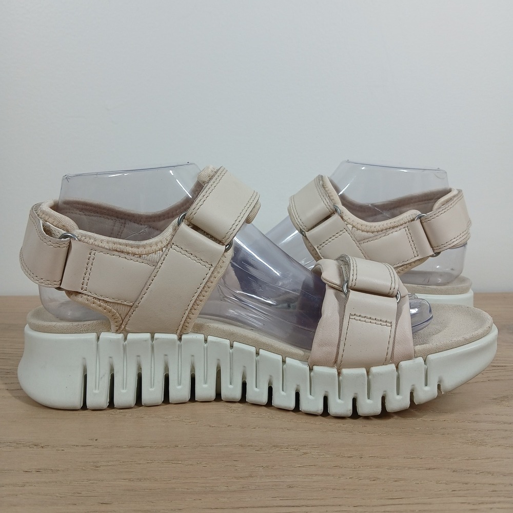 Ecco Sandals Women 8-8.5 Beige Leather Strappy Platform Chunky Comfort - Picture 2 of 11